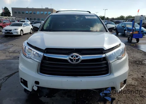 2015 Toyota Highlander Le from USA, damaged, VIN 5TDBKRFH1FS182091